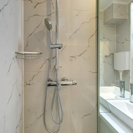 Luxury Yasmine Apartment