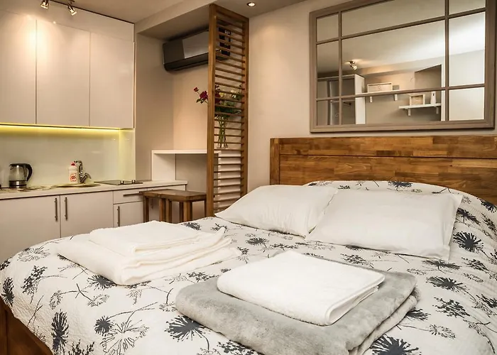 Luxury Yasmine דירה מוסטר